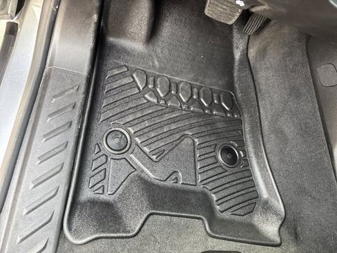 Used 2025 Chevrolet Colorado W/T w/ WT Custom Package image 20