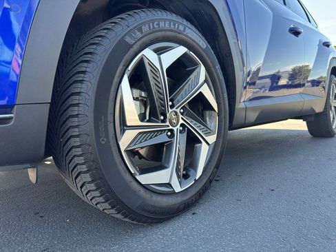 Used 2022 Hyundai Tucson Limited AWD/4WD image 19