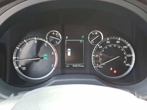 Used 2023 Lexus GX 460 Premium image 22