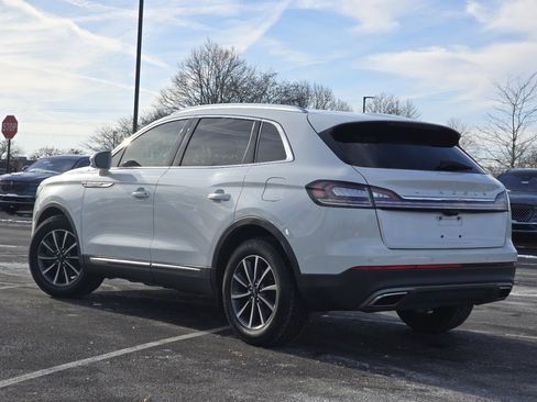 Used 2022 Lincoln Nautilus FWD image 13