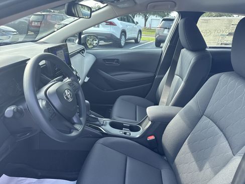 Used 2026 Toyota Corolla LE FWD image 13