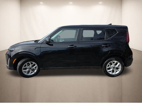 Used 2024 Kia Soul LX w/ Option Group 015 image 10