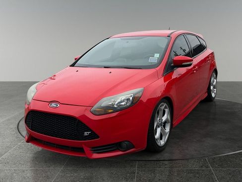 Used 2013 Ford Focus ST FWD image 3