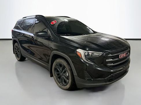 Used 2020 GMC Terrain SLE w/ Elevation Edition image 3