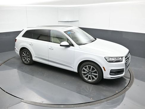 Used 2018 Audi Q7 3.0T Prestige w/ Prestige Package image 57