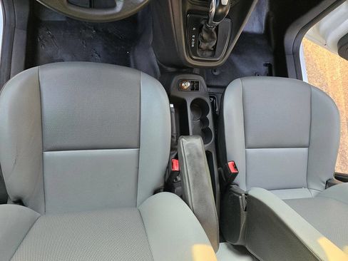 Used 2017 Ford Transit Connect XL image 27