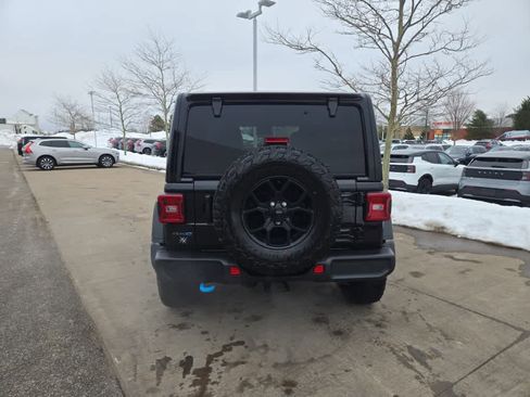 Used 2024 Jeep Wrangler Willys image 5