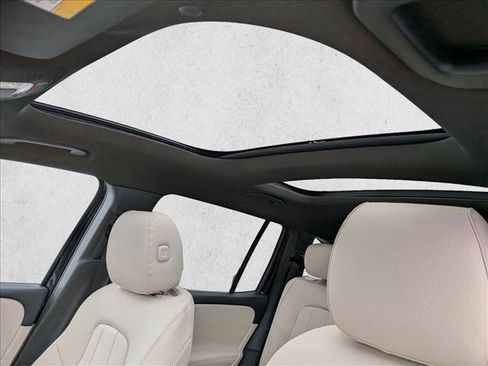 New 2026 Mercedes-Benz GLB 250 4MATIC image 15