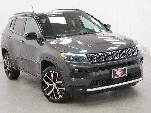 Certified 2024 Jeep Compass Limited w/ Elite Group image 8