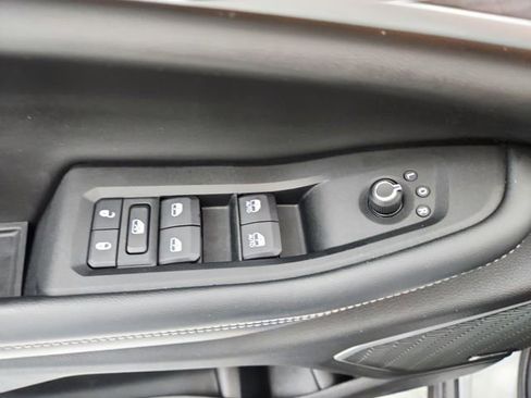 Used 2022 Jeep Grand Cherokee L Limited image 39