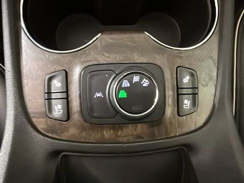 Used 2021 GMC Acadia Denali AWD/4WD image 21