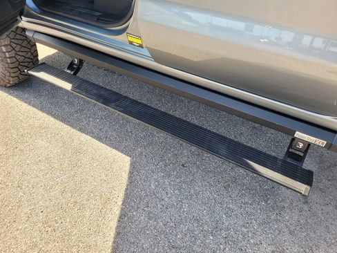 New 2025 Chevrolet Silverado 1500 RST w/ Redline Edition AWD/4WD image 21