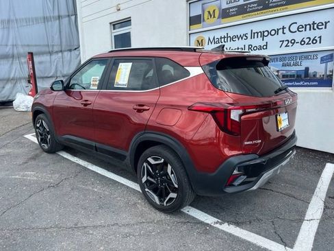 Certified 2024 Kia Seltos SX AWD/4WD image 3