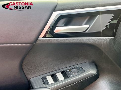 Used 2024 Mitsubishi Outlander SE image 23