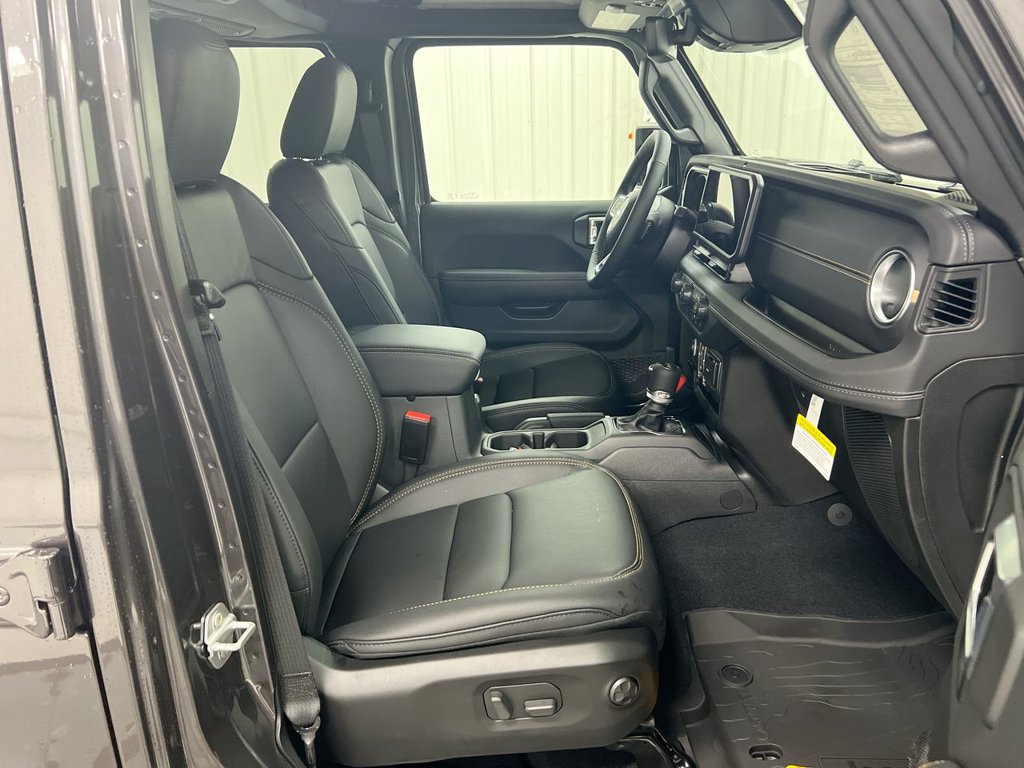 New 2026 Jeep Wrangler Unlimited Sahara AWD/4WD image 22