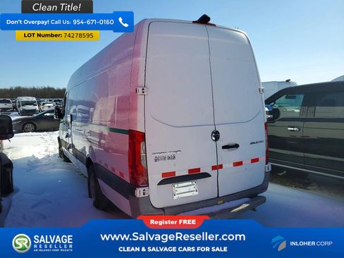 Used 2019 Freightliner Sprinter 170 Cargo image 3