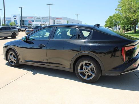 Used 2025 Kia K4 FWD image 14