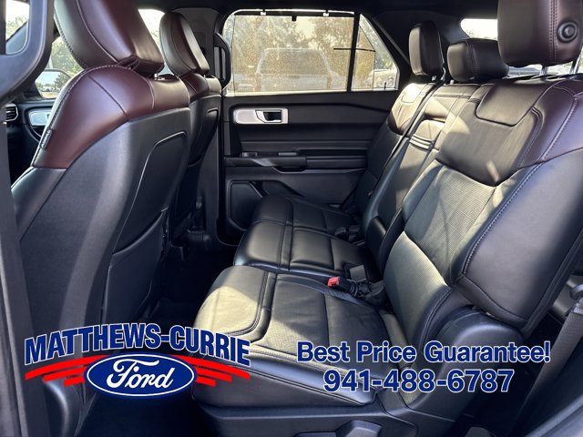 Certified 2020 Ford Explorer Platinum w/ Premium Technology Package AWD/4WD image 13