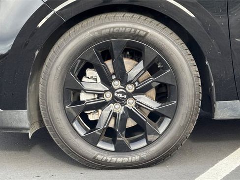 Certified 2022 Kia Carnival SX Prestige image 36