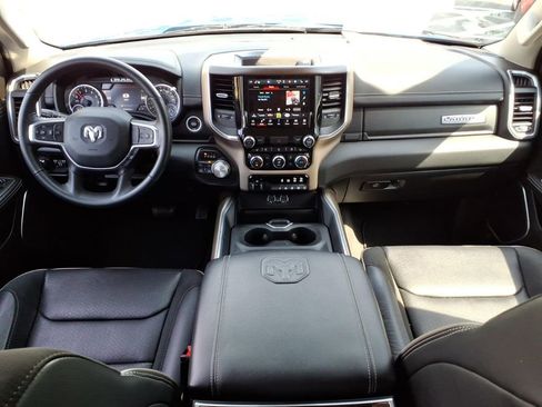 Used 2022 RAM 1500 Laramie AWD/4WD image 16