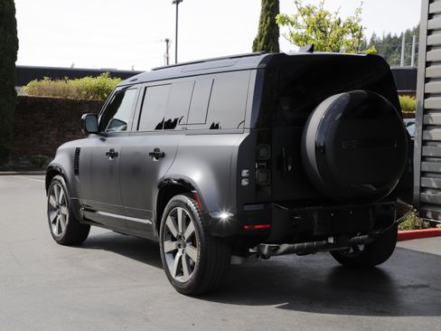 New 2026 Land Rover Defender 110 X AWD/4WD image 6