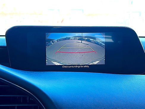 Used 2024 MAZDA MAZDA3 s image 32