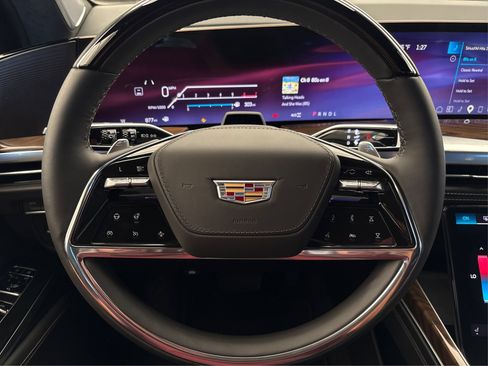 New 2026 Cadillac Escalade Platinum Sport AWD/4WD image 18