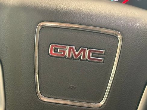 Used 2018 GMC Sierra 1500 SLT AWD/4WD image 16
