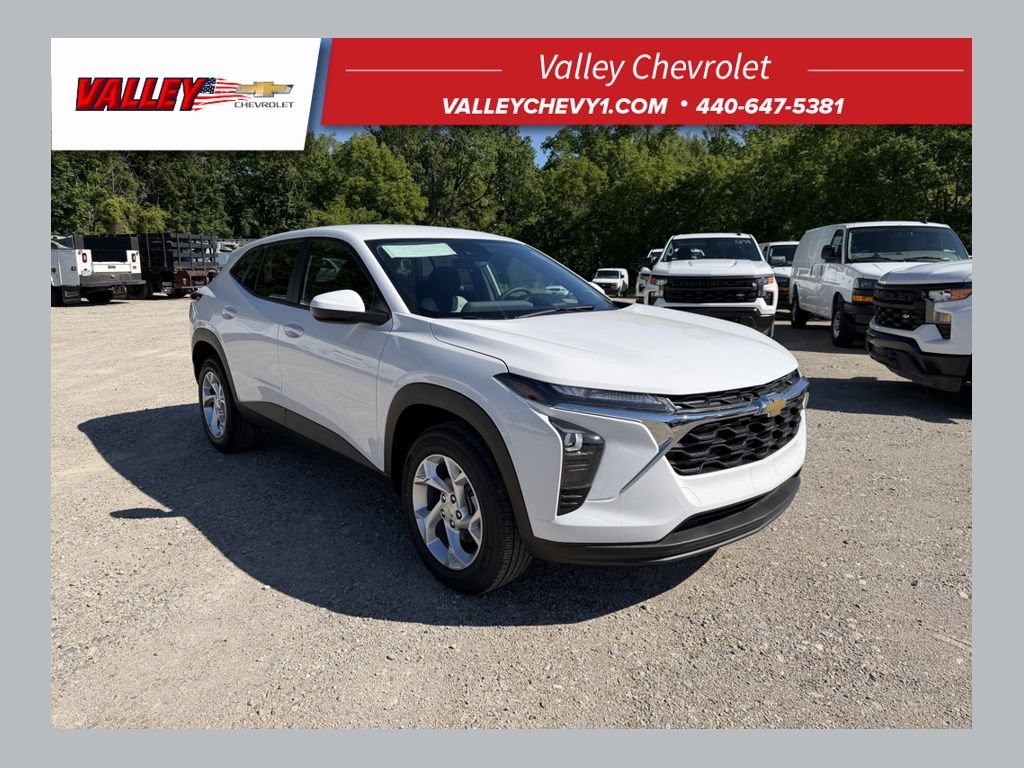 New 2026 Chevrolet Trax LS w/ LS Convenience Package FWD image 1