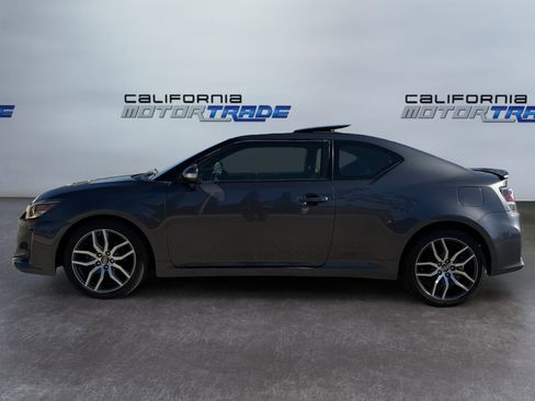 Used 2014 Scion tC image 8