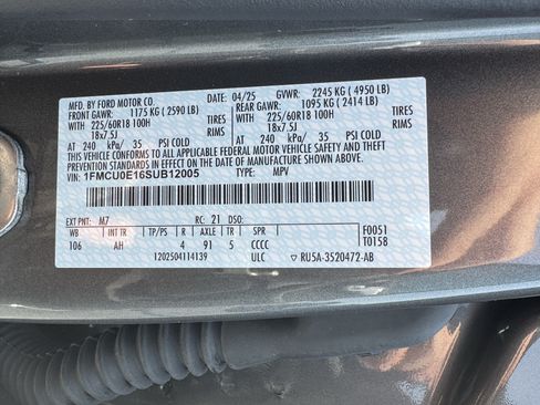 Used 2025 Ford Escape SE w/ PHEV Premium Package FWD image 43