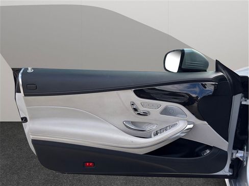 Used 2017 Mercedes-Benz S 550 Cabriolet image 25