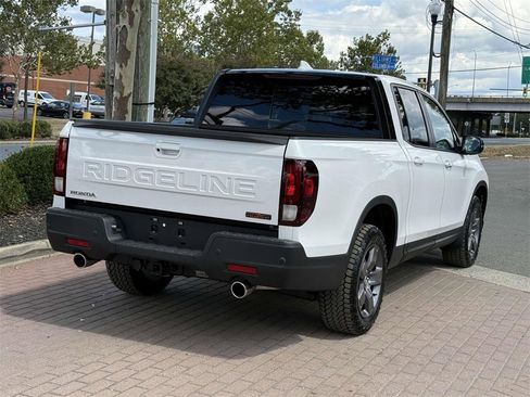 Used 2024 Honda Ridgeline TrailSport image 4