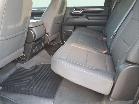 Used 2024 Chevrolet Silverado 2500 LT AWD/4WD image 16