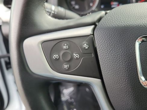 Used 2023 GMC Acadia SLT image 23