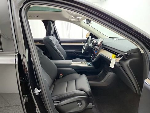 New 2026 Volvo EX90 Plus AWD/4WD image 14