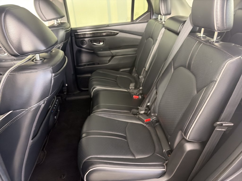 Used 2023 Honda Pilot Elite image 13
