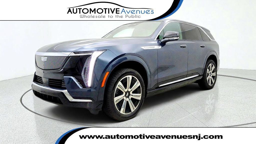Used 2026 Cadillac Escalade IQ Luxury 2 AWD/4WD image 1