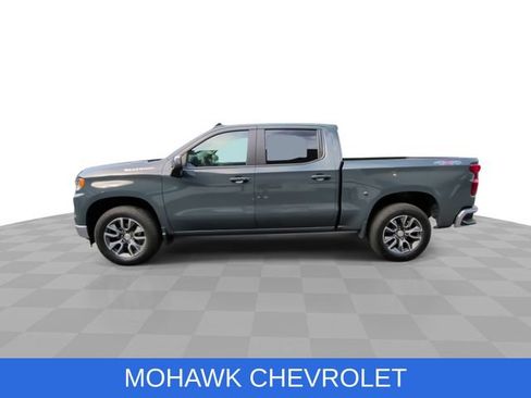 Used 2025 Chevrolet Silverado 1500 LT AWD/4WD image 5