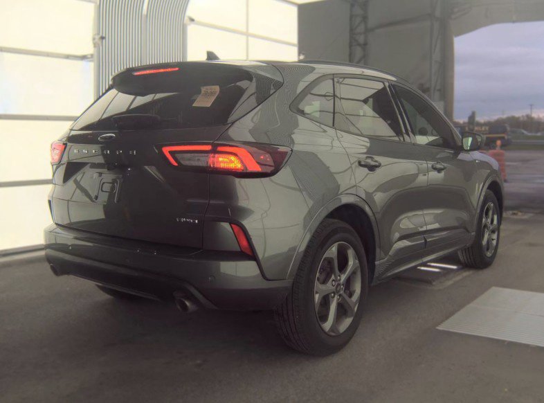 Used 2024 Ford Escape ST-Line w/ Tech Pack #1 AWD/4WD image 4