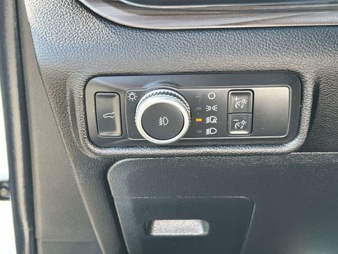 Used 2022 Ford Explorer Limited w/ Equipment Group 301A RWD image 31