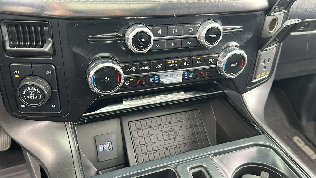 Used 2024 Ford F150 Lariat w/ Equipment Group 502A High AWD/4WD image 23