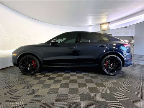 Used 2023 Porsche Cayenne Platinum Edition AWD/4WD image 2