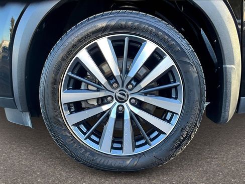 Used 2022 Nissan Pathfinder Platinum w/ Cargo Package image 25