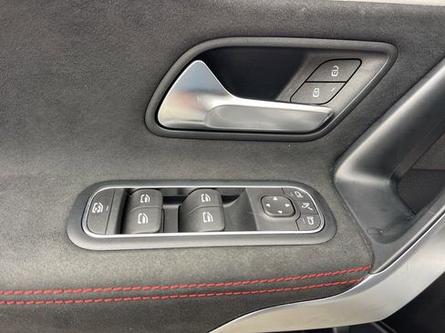Used 2025 Mercedes-Benz CLA 250 4MATIC image 20