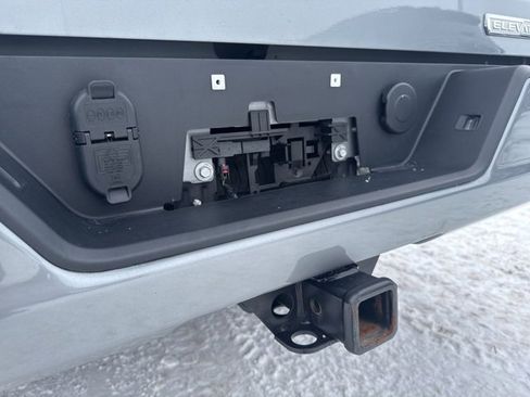 Used 2024 GMC Sierra 1500 Elevation image 31