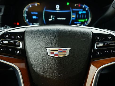 Used 2017 Cadillac Escalade Premium Luxury image 26