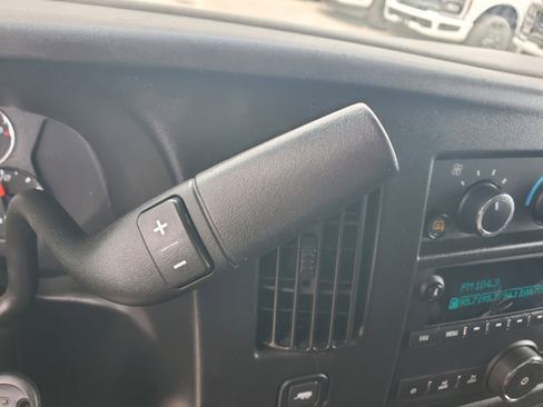 Used 2023 GMC Savana 2500 w/ Driver Convenience Package image 18