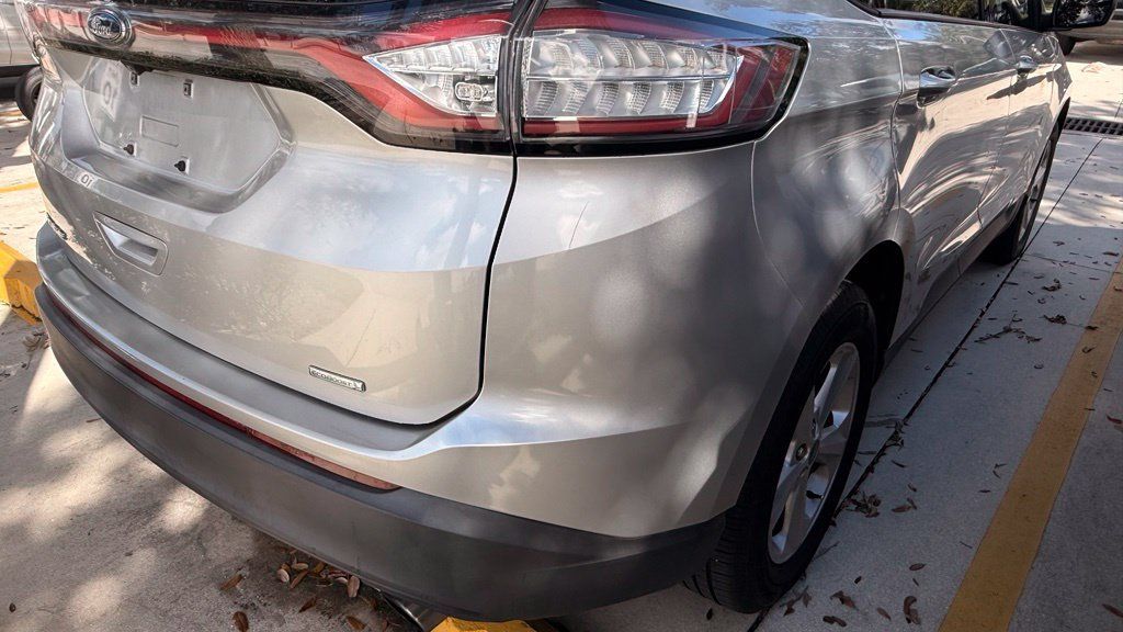 Used 2018 Ford Edge SE FWD image 7