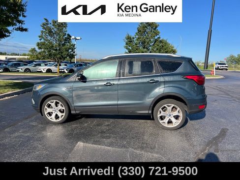 Used 2019 Ford Escape Titanium AWD/4WD image 8